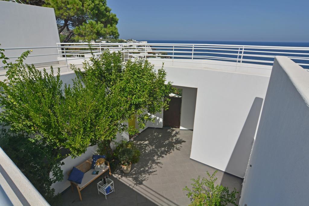 Il Gabbiano Relais In Stromboli Aparthotel Luaran gambar