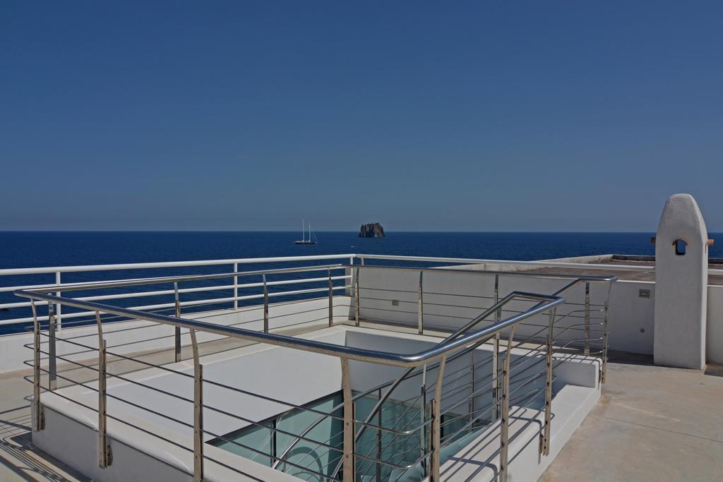 Il Gabbiano Relais In Stromboli Aparthotel Luaran gambar