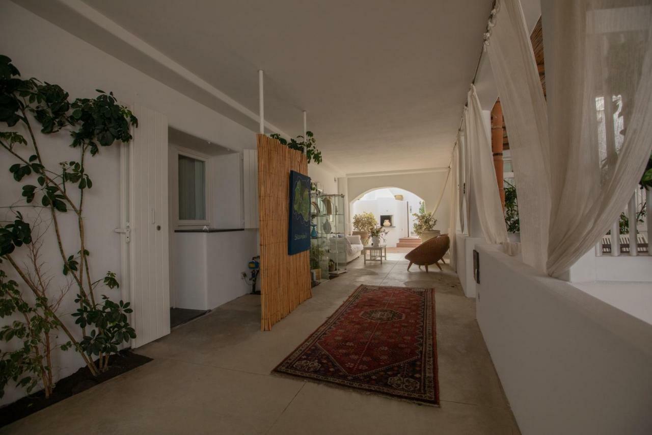 Il Gabbiano Relais In Stromboli Aparthotel Luaran gambar