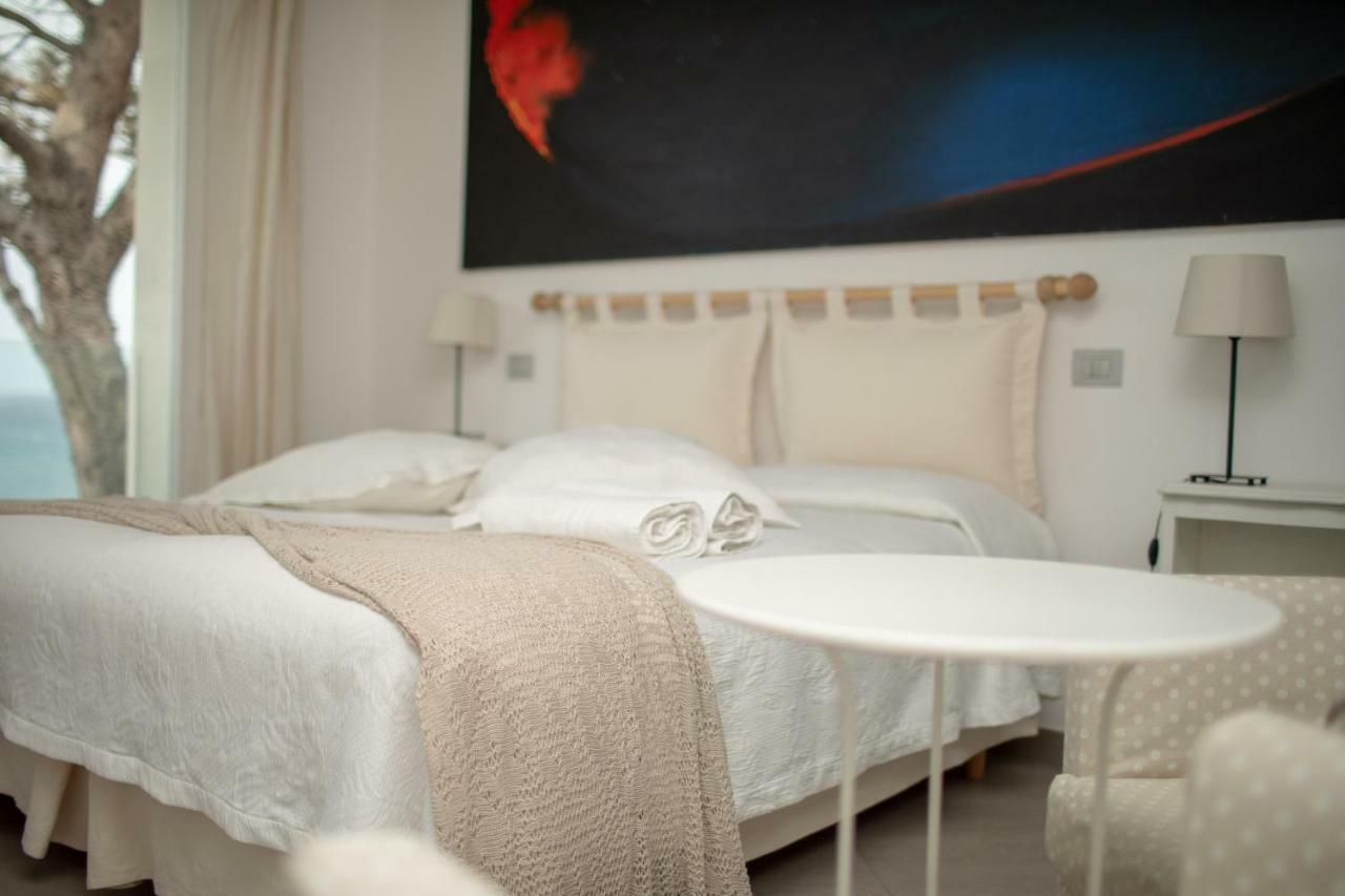 Il Gabbiano Relais In Stromboli Aparthotel Luaran gambar